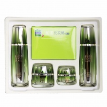 【美妝一號(hào)商城】百雀羚肌初賦活致臻套裝（肌初系列的緊膚精華水90ml＋緊膚煥顏乳90ml+抗皺菁華霜50g＋肌初賦活修護(hù)眼霜15g20645